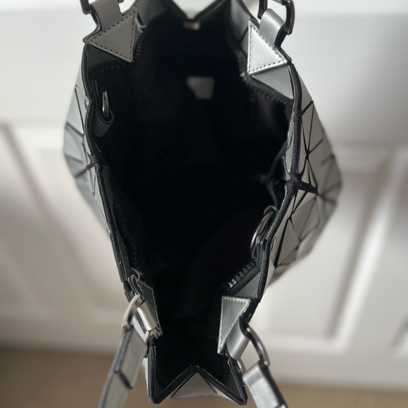 Geometric Silver Tote Bag - Picture 3 of 7